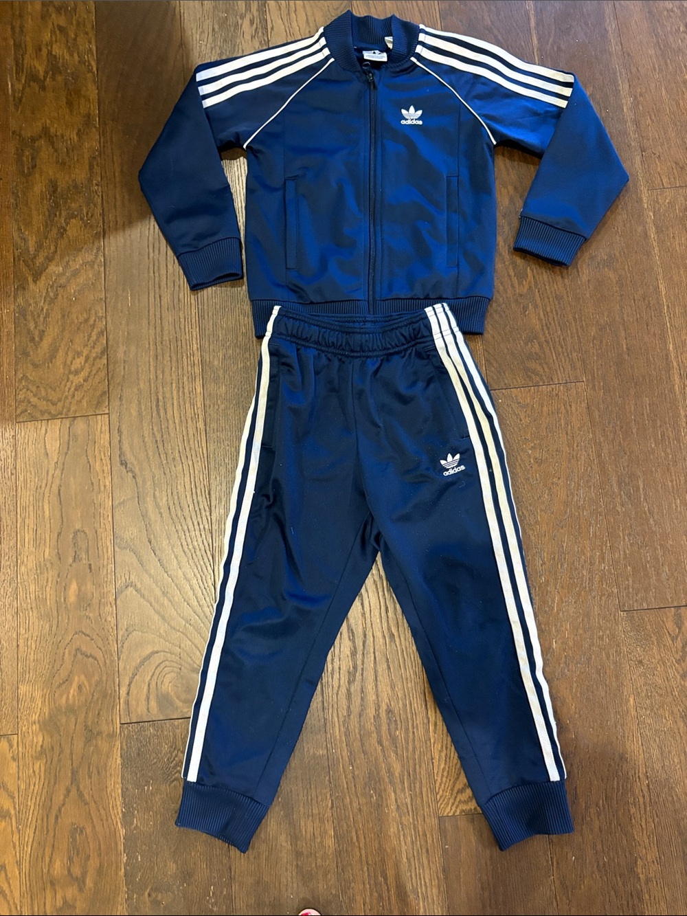 adidas Kids Navy Blue Track Jacket & Jogger Pants, size 6-7